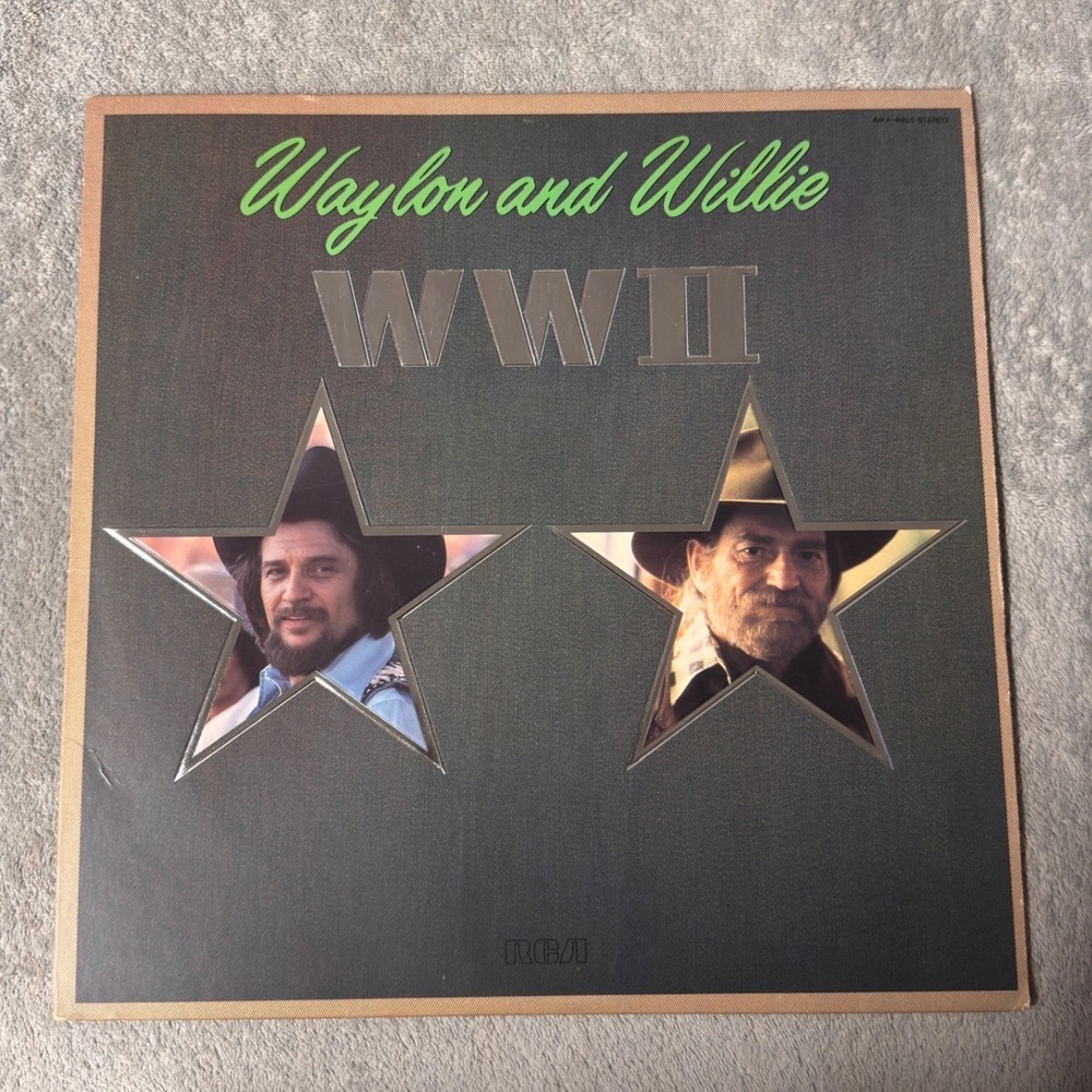 Waylon & Willie WWII Vinyl LP Record 1982 RCA AHL1-4455 Outlaw Country Music